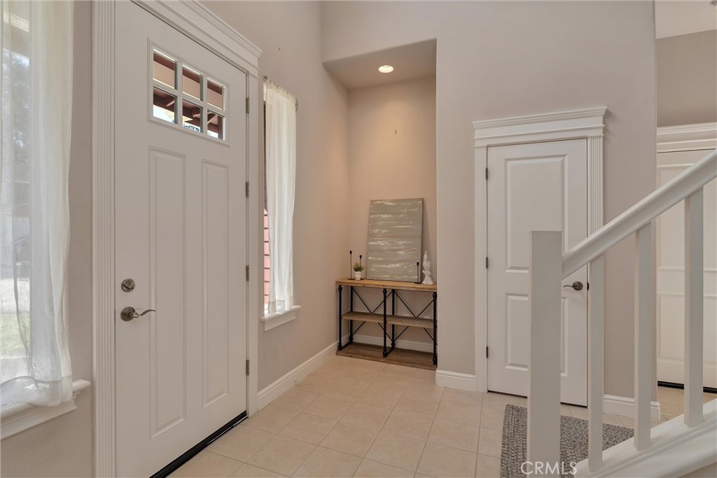 122 Secluded Oaks Court Property Photo 14