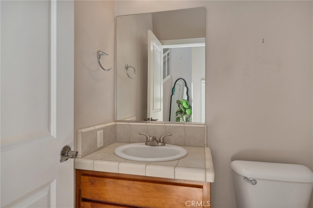 122 Secluded Oaks Court Property Photo 17