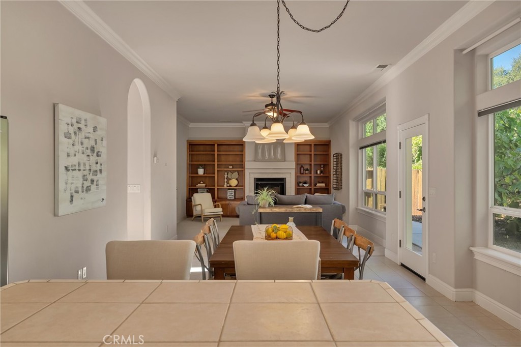 122 Secluded Oaks Court Property Photo 24