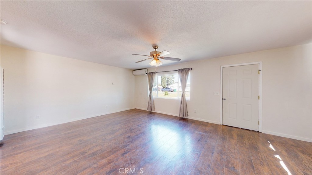 237 E Colusa Street Property Photo 4