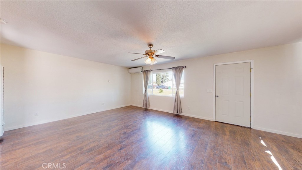 237 E Colusa Street Property Photo 4