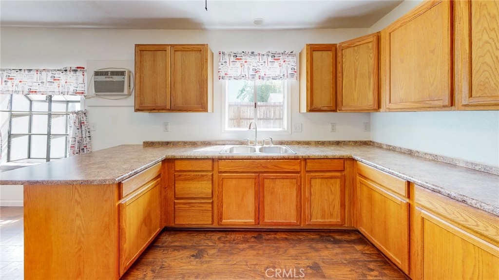 237 E Colusa Street Property Photo 5