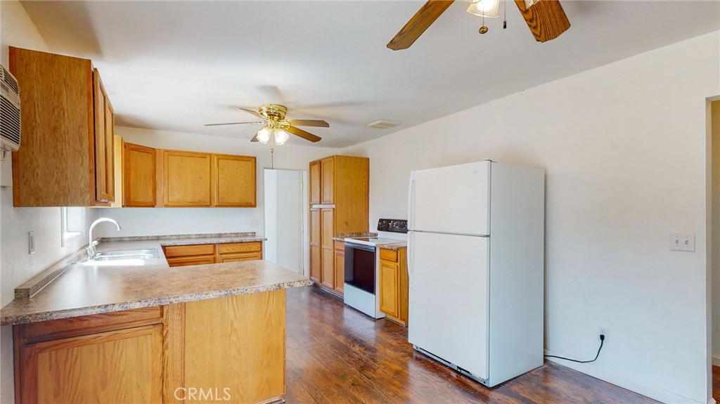 237 E Colusa Street Property Photo 6