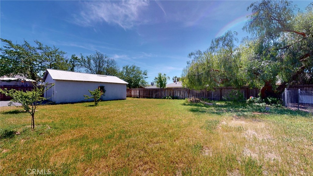 237 E Colusa Street Property Photo 18