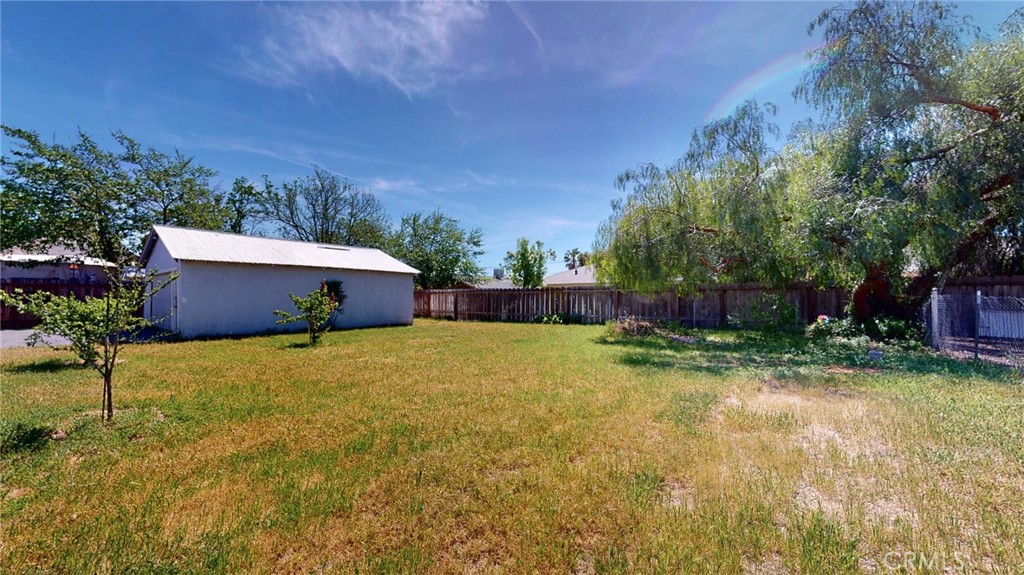 237 E Colusa Street Property Photo 18