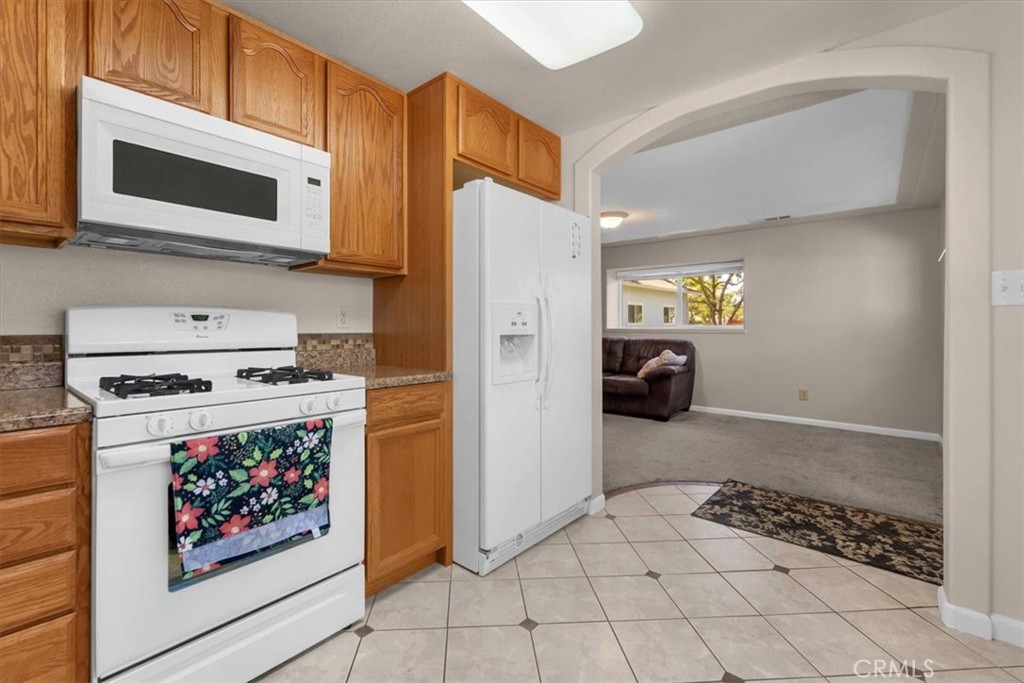 1221 Pear Property Photo 9