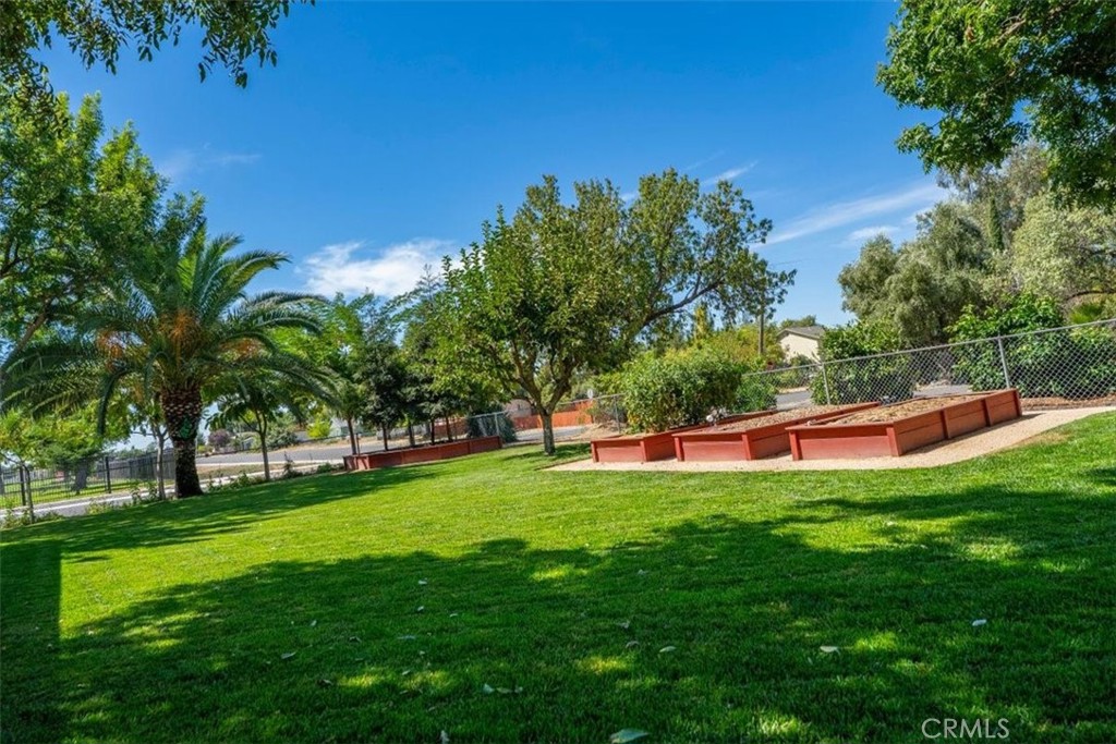 1221 Pear Property Photo 26