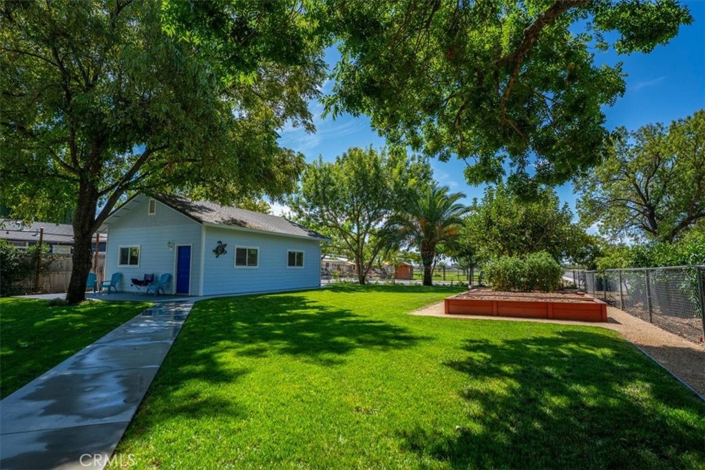 1221 Pear Property Photo 31