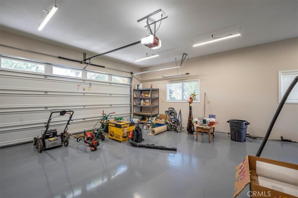 1221 Pear Property Photo 35