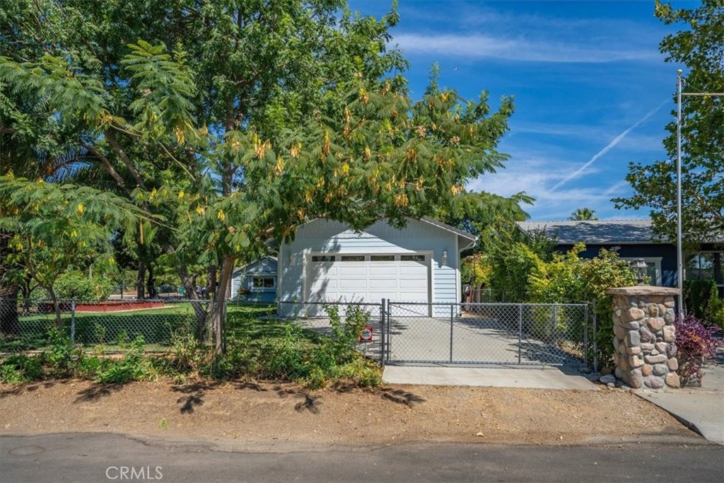 1221 Pear Property Photo 42