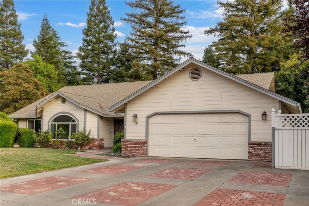 19 Skymountain Circle Property Photo 1