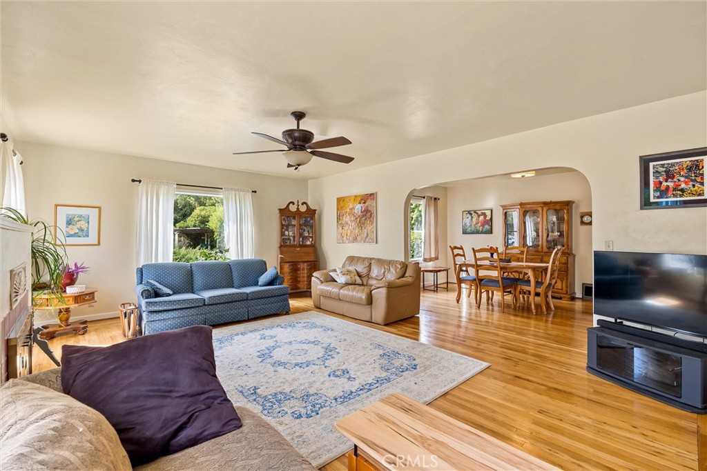 319 S Merrill Avenue Property Photo 10