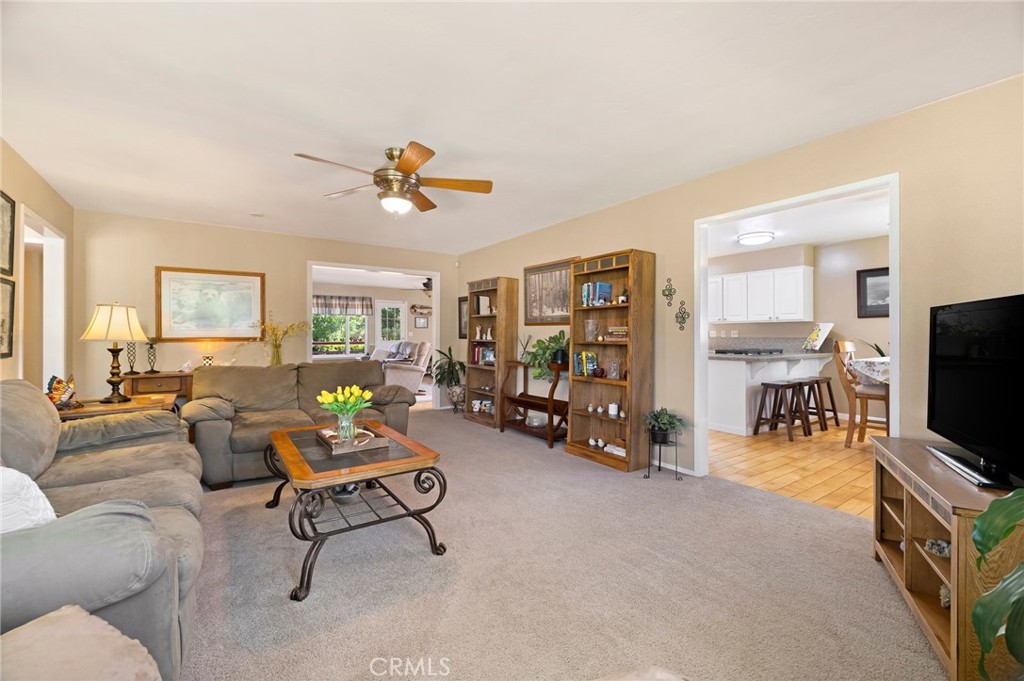 7652 Cutting Avenue Property Photo 6
