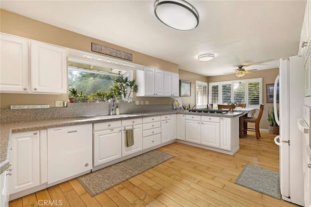 7652 Cutting Avenue Property Photo 10
