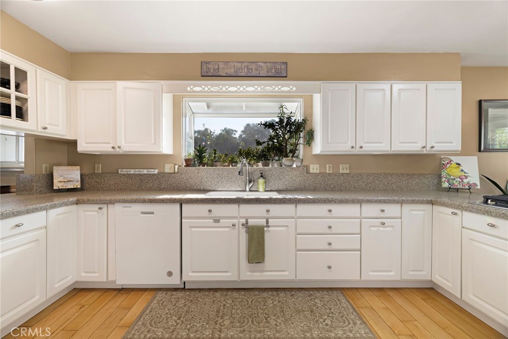 7652 Cutting Avenue Property Photo 12