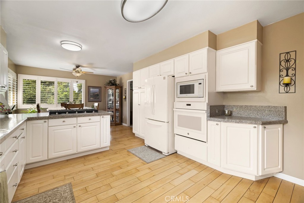 7652 Cutting Avenue Property Photo 14