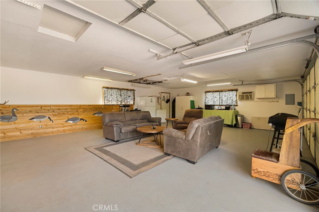7652 Cutting Avenue Property Photo 24