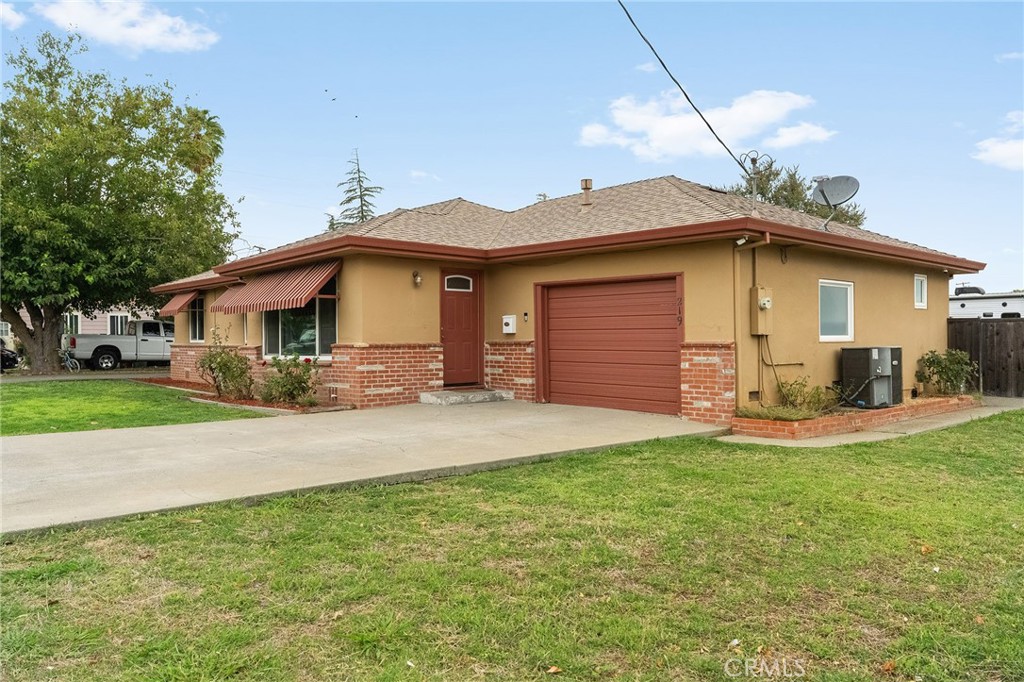 219 Vine Street Property Photo 2