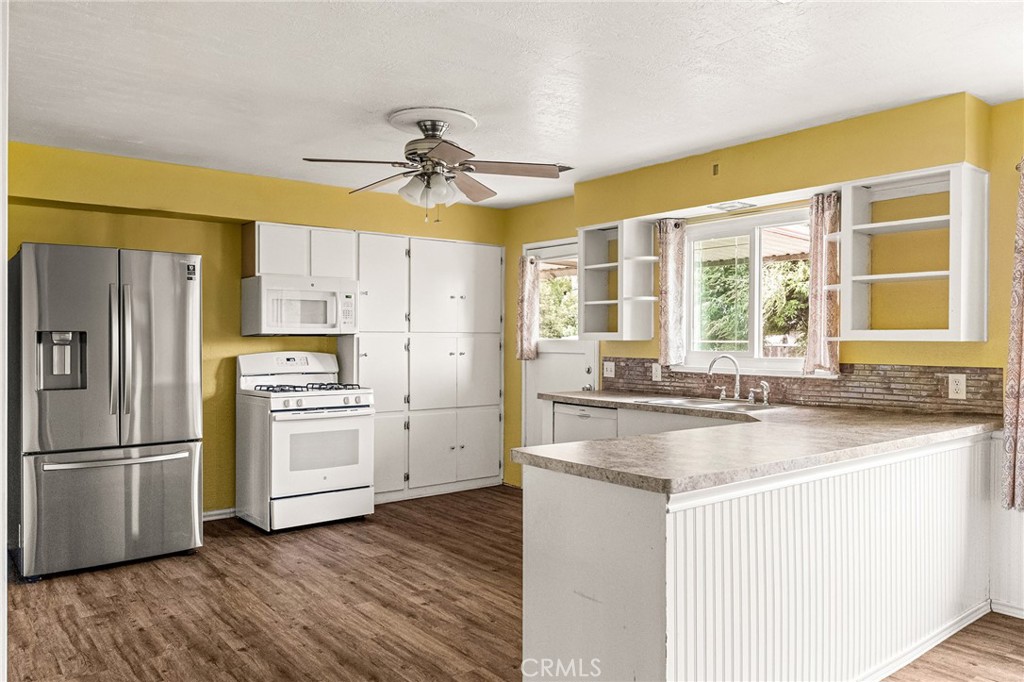 219 Vine Street Property Photo 8