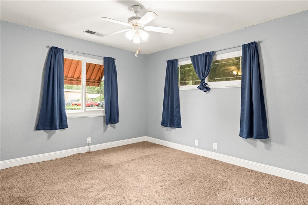 219 Vine Street Property Photo 17