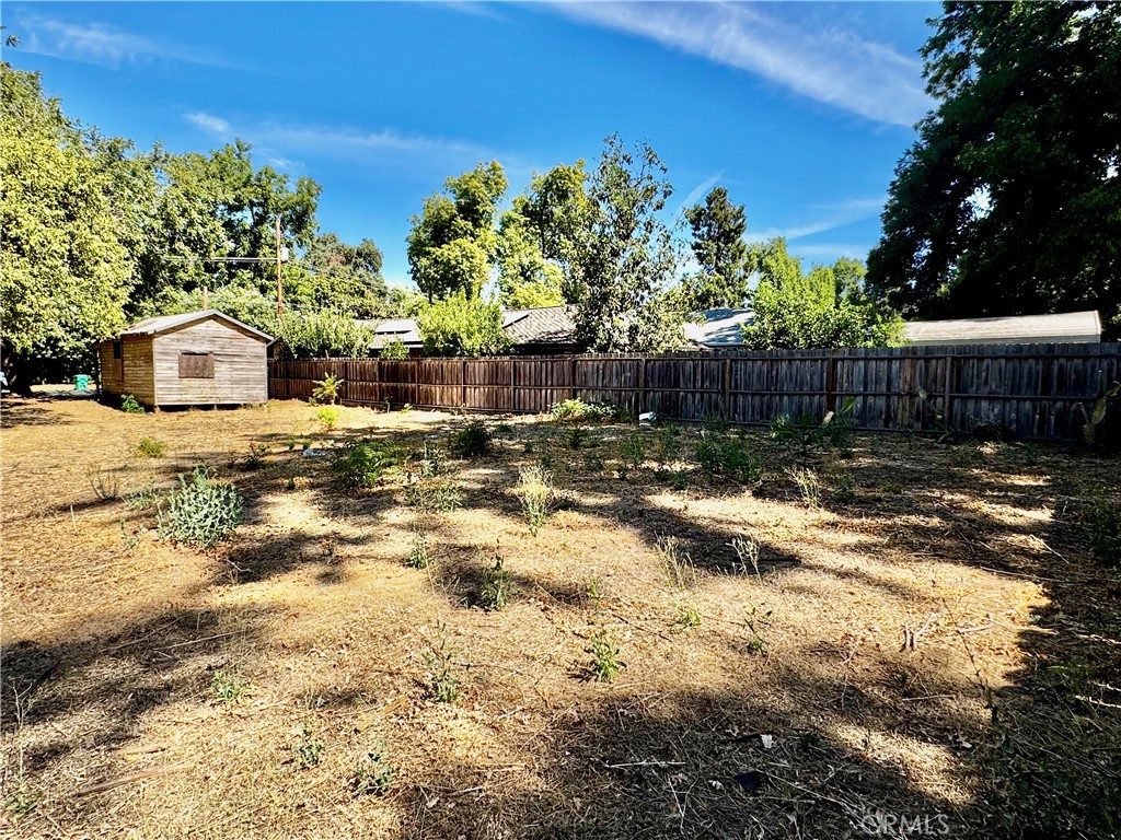 1259 9th E Property Photo 6