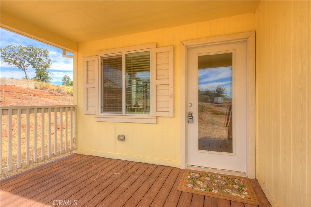 1221 Lurena Property Photo 4
