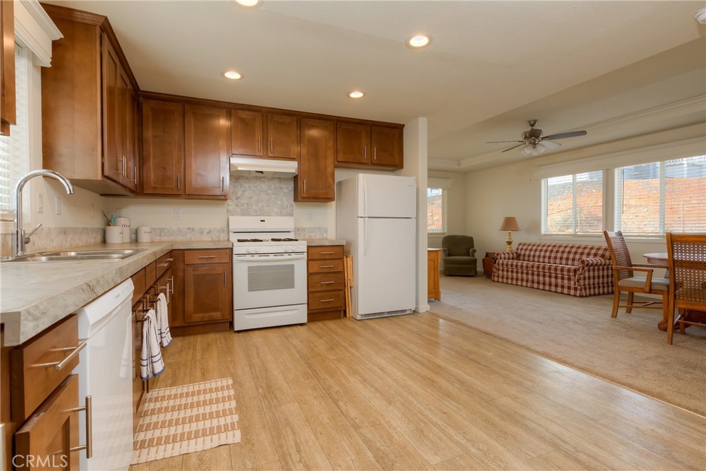 1221 Lurena Property Photo 13