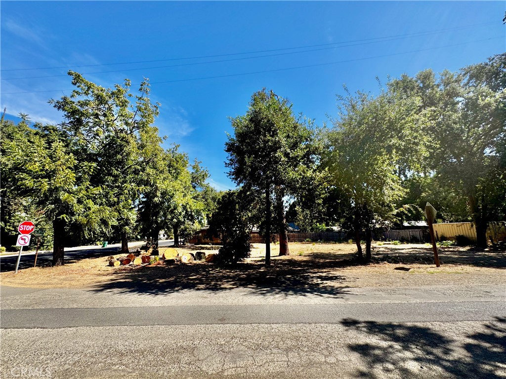 1257 9th E Property Photo 10