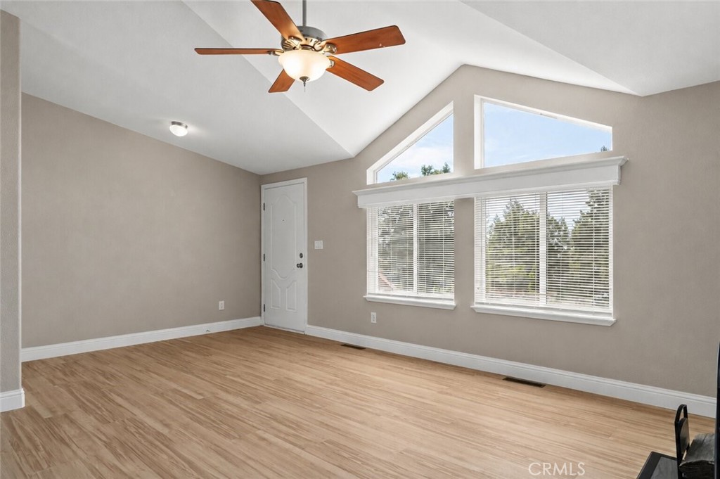 6102 Maxwood Property Photo 7