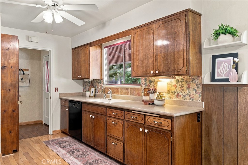 33 Lawnwood Drive Property Photo 16
