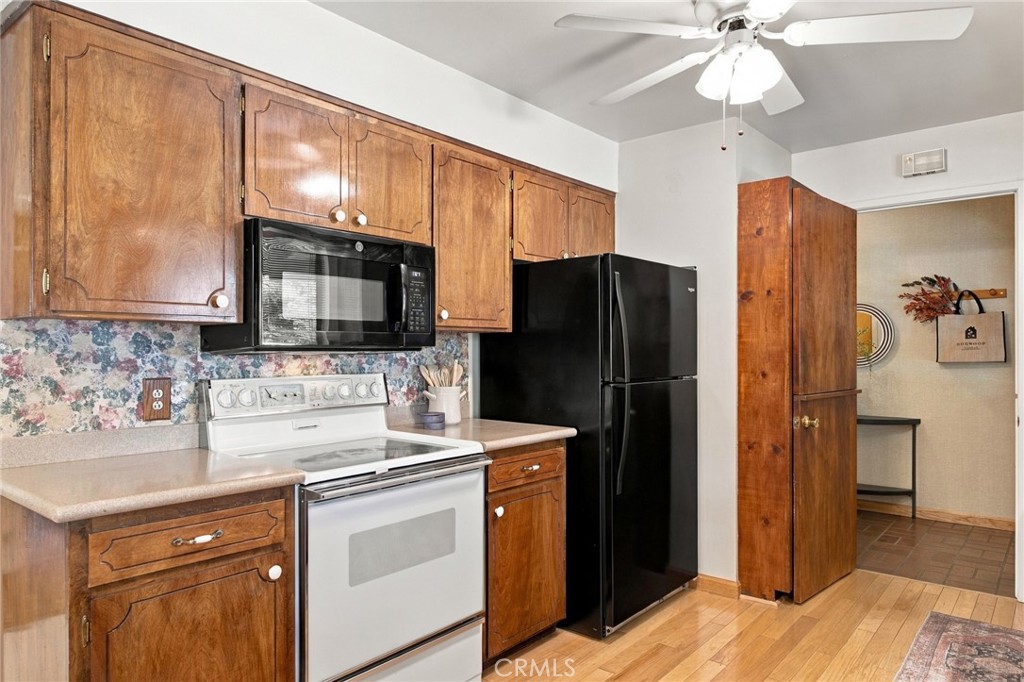 33 Lawnwood Drive Property Photo 17