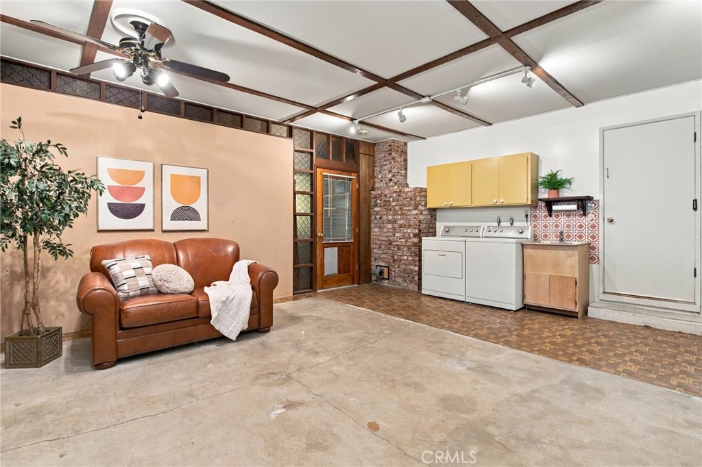 33 Lawnwood Drive Property Photo 23