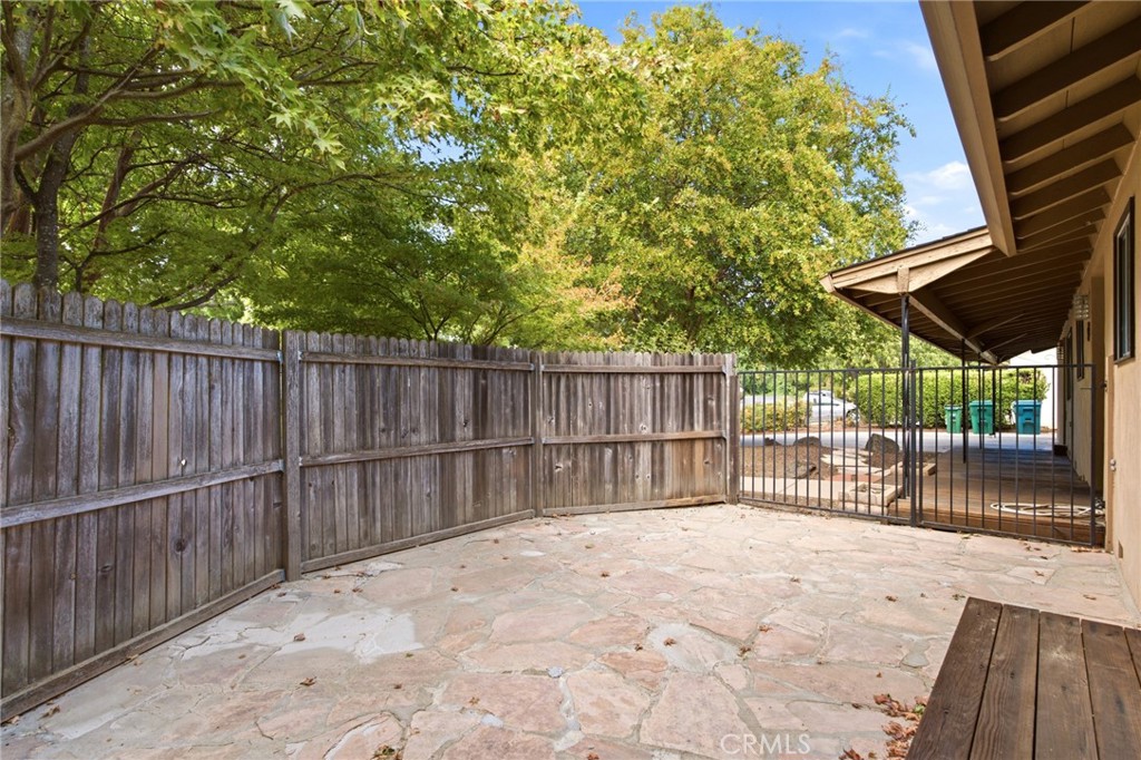 33 Lawnwood Drive Property Photo 37