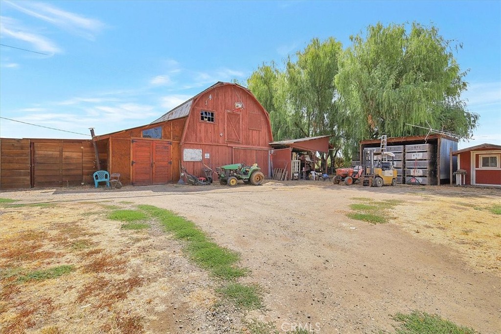 1934 W Biggs Gridley Property Photo 5