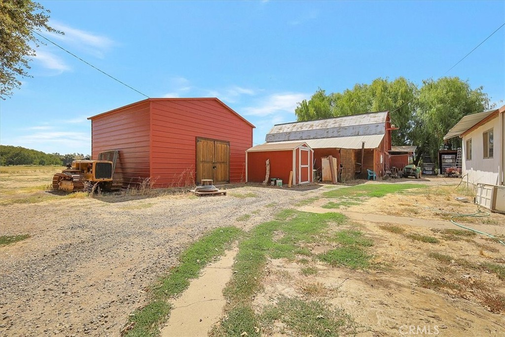 1934 W Biggs Gridley Property Photo 9