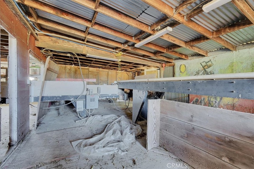 1934 W Biggs Gridley Property Photo 17