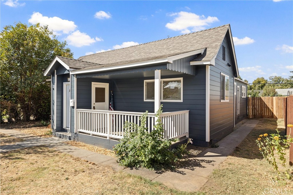 139 S Murdock Avenue Property Photo 3