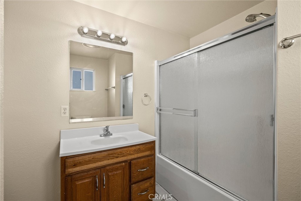 139 S Murdock Avenue Property Photo 22