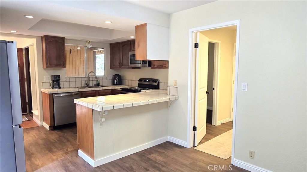 6566 Woodward Property Photo 8