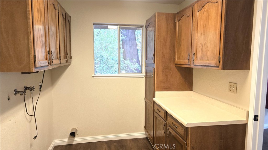 6566 Woodward Property Photo 9