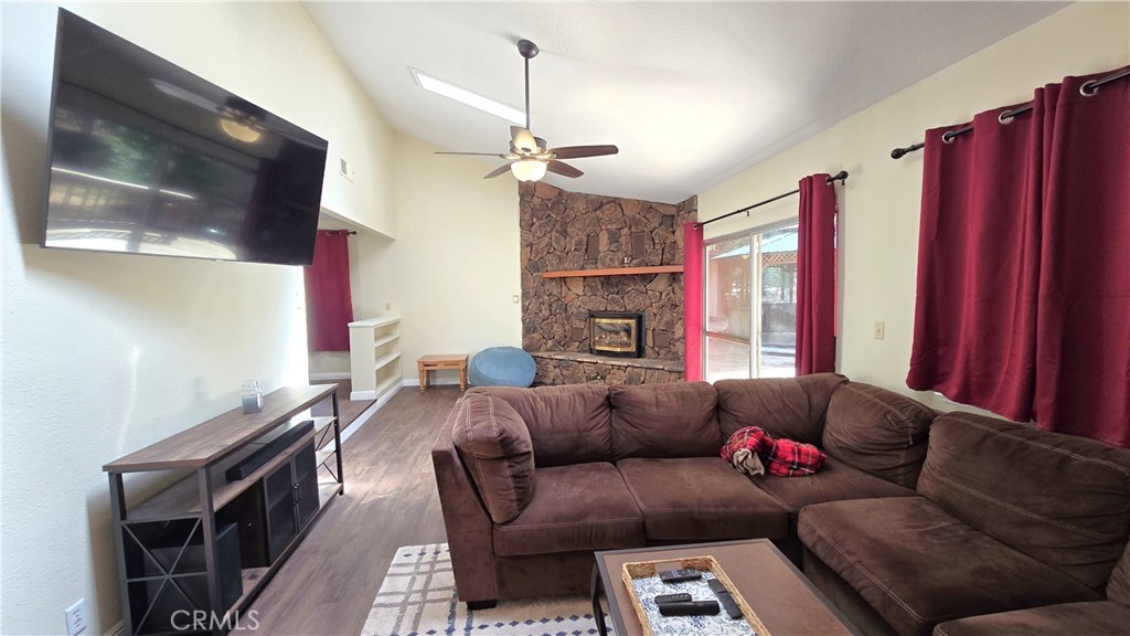6566 Woodward Property Photo 15