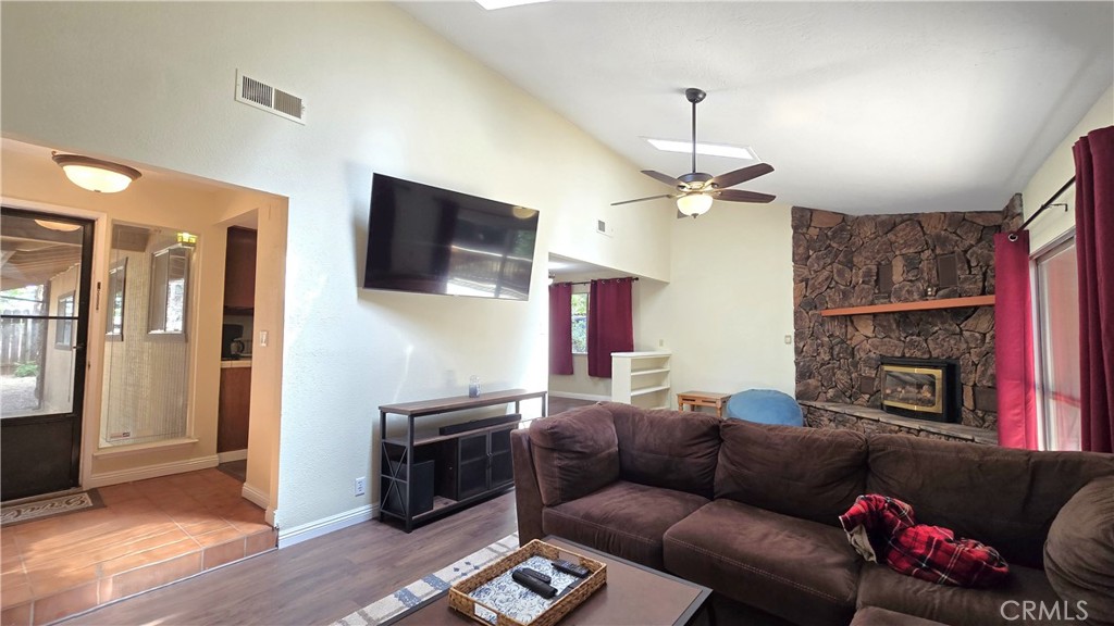 6566 Woodward Property Photo 16