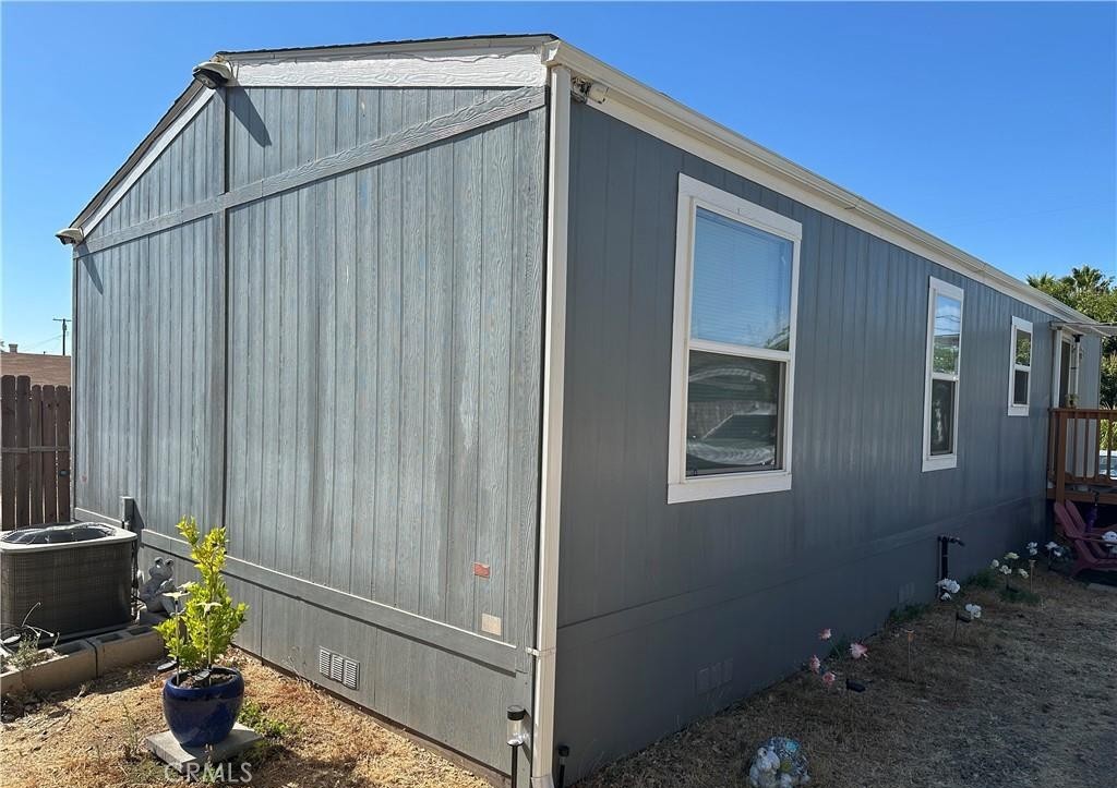 731 Colusa Avenue Property Photo 8