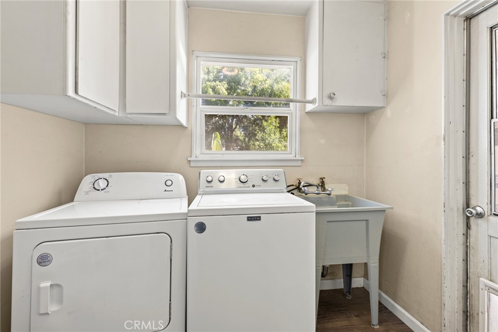 1122 Sunset Property Photo 11