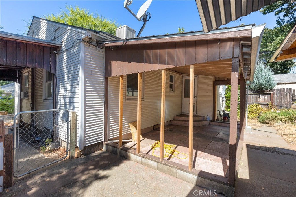 1122 Sunset Property Photo 17