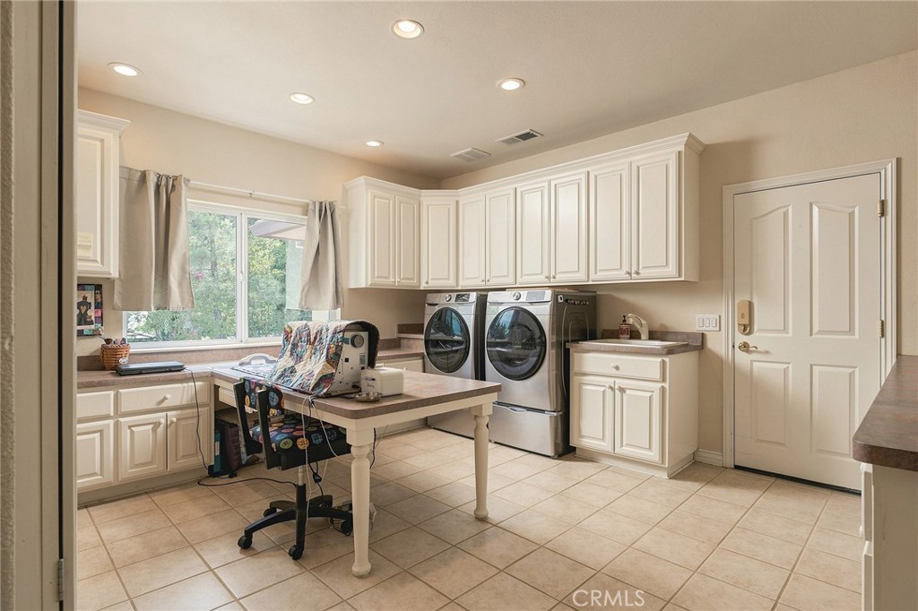 14898 Eagle Ridge Drive Property Photo 17