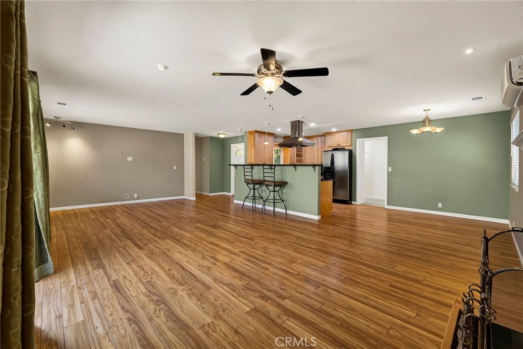 484 Cimarron Property Photo 7