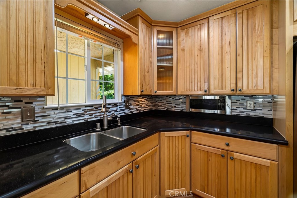 484 Cimarron Property Photo 11