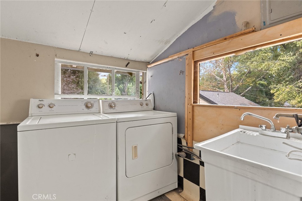 272 E 4th E. Avenue Property Photo 17