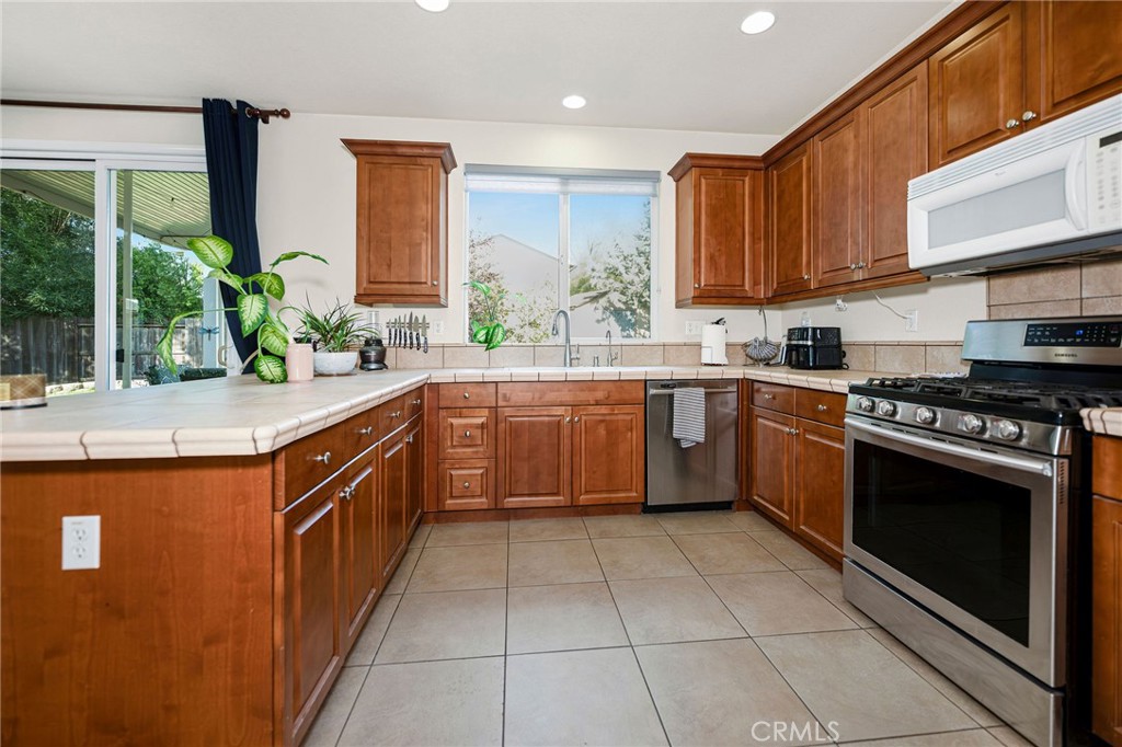 634 Salomon Dr Property Photo 7